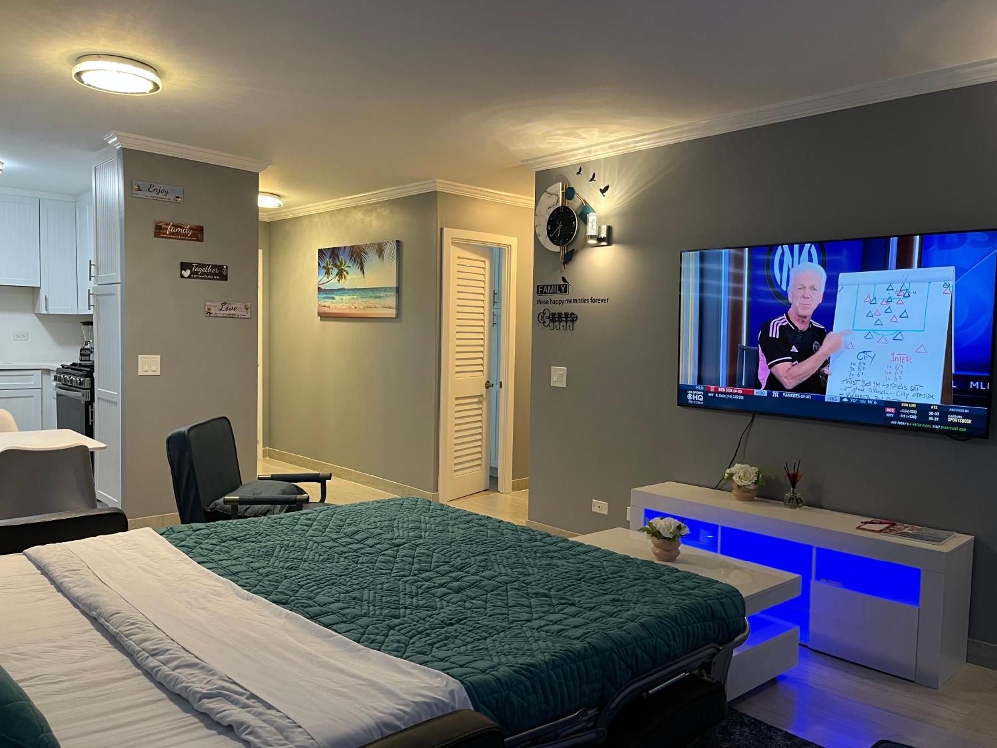 Waikiki Condo 2 Bedrooms 2 Bathrooms With 1 Free Parking Space Honolulu Dış mekan fotoğraf